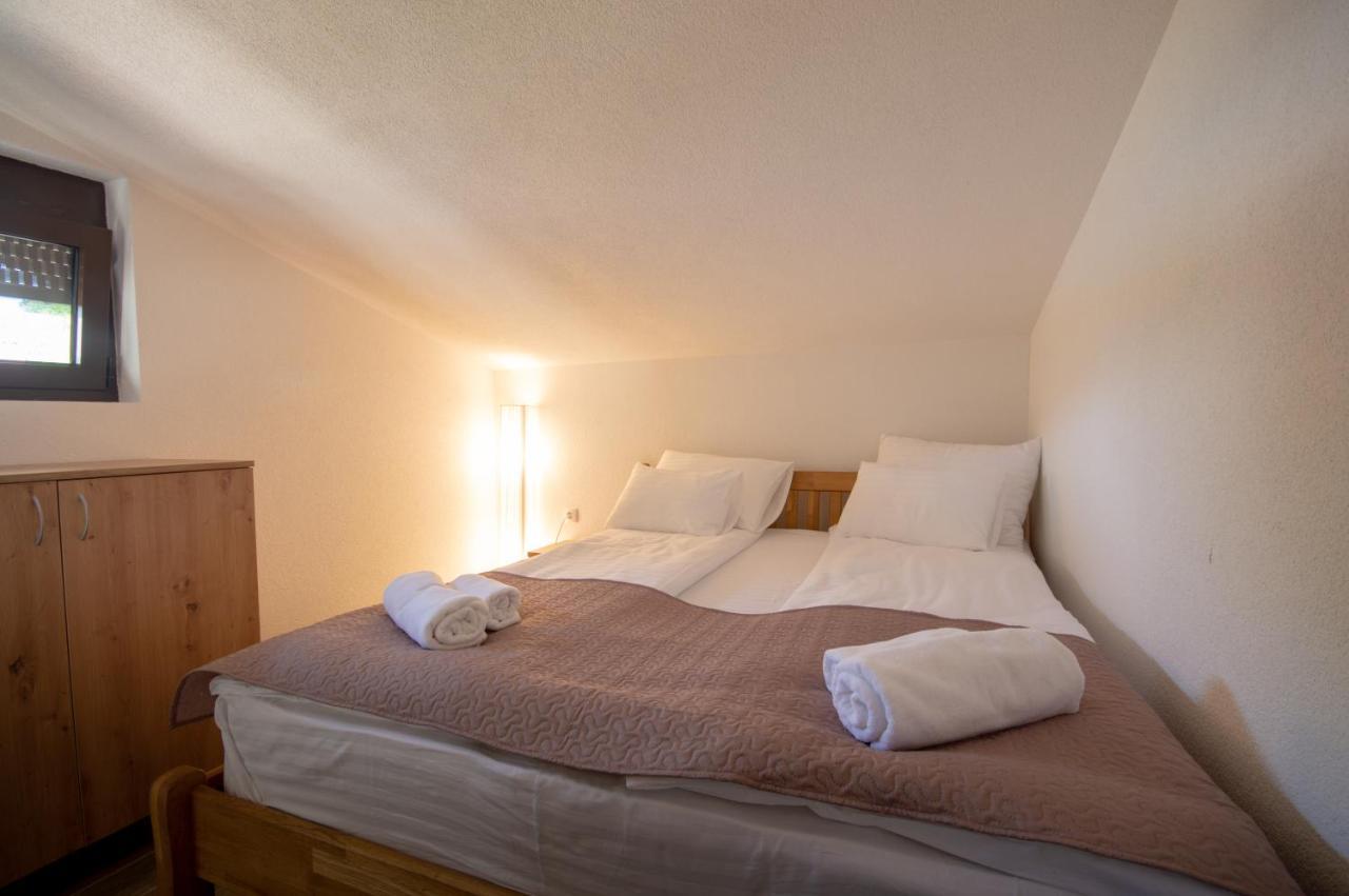 Montekarlo Na Drini Bed & Breakfast Mali Zvornik Luaran gambar